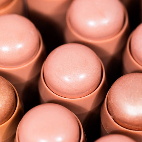 I'M GLOWING CREAMY STICK LUMINIZER