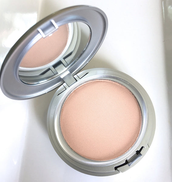 Wet & Dry Mineral Powder Foundation Nude 300